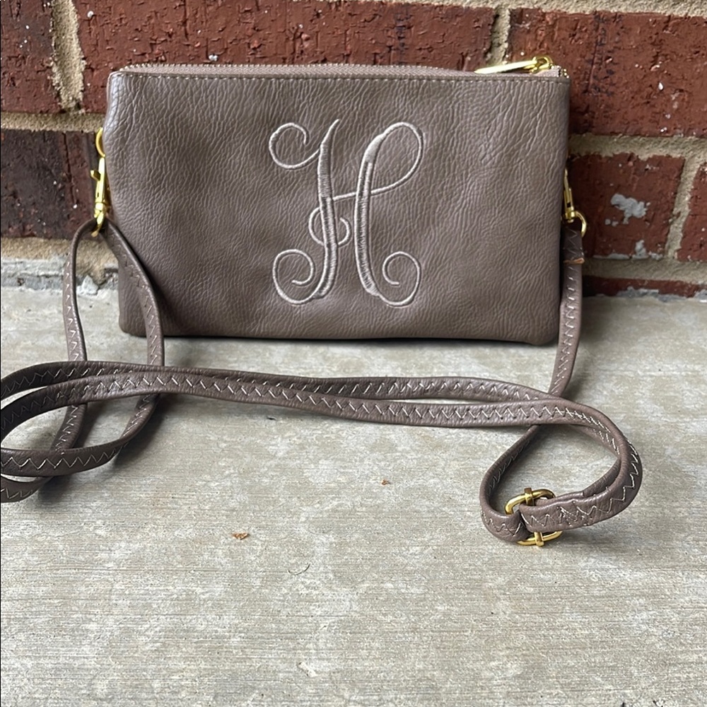 Elegant Brown Leather Crossbody Bag